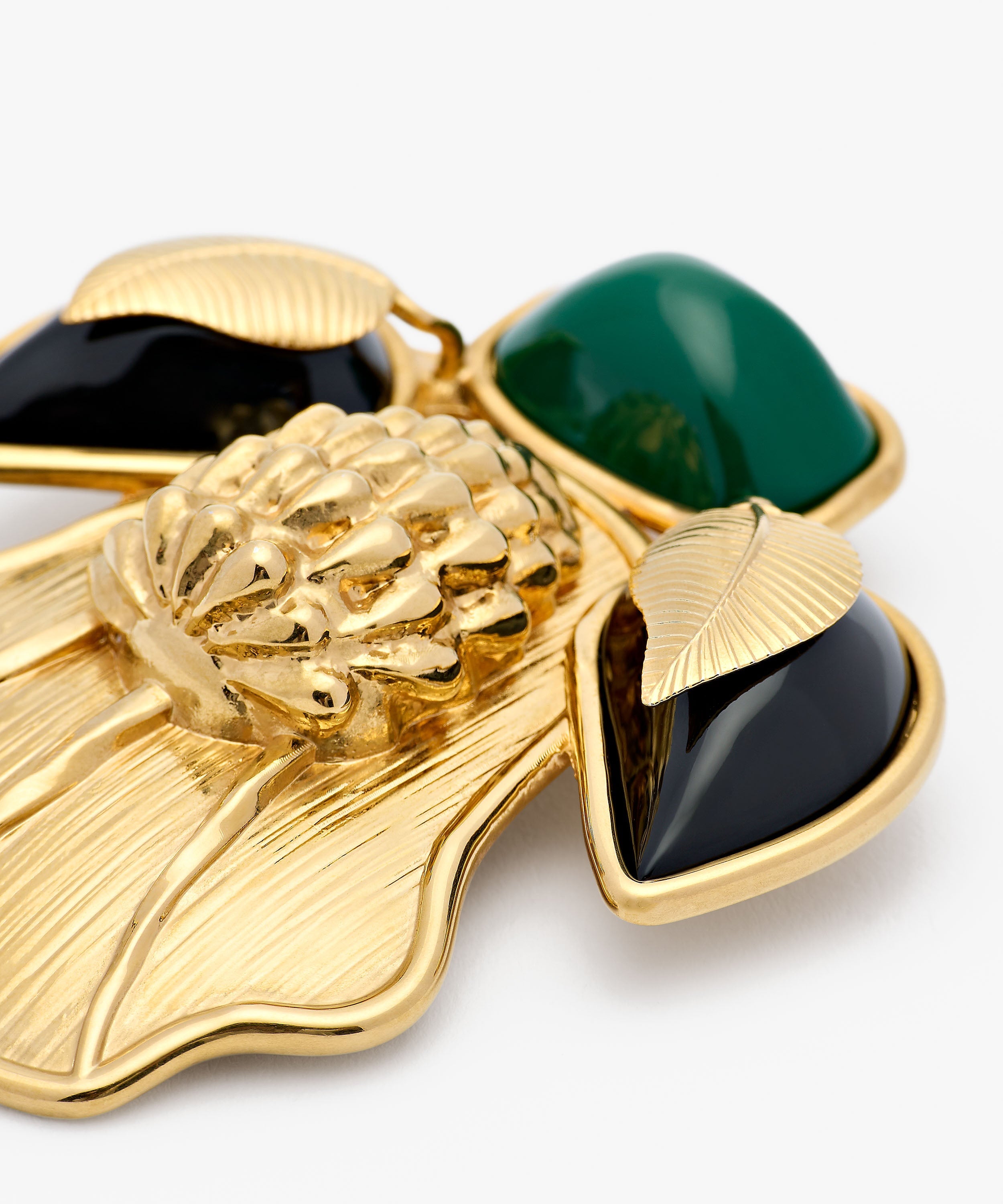 Bee Brooch - Green – Sonia Petroff