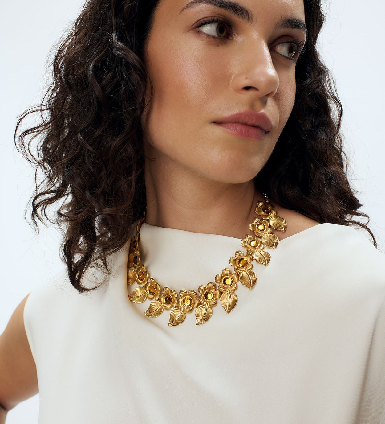 Retro Flower Necklace Sonia Petroff 