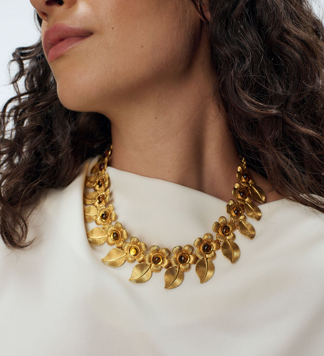 Retro Flower Necklace Sonia Petroff 