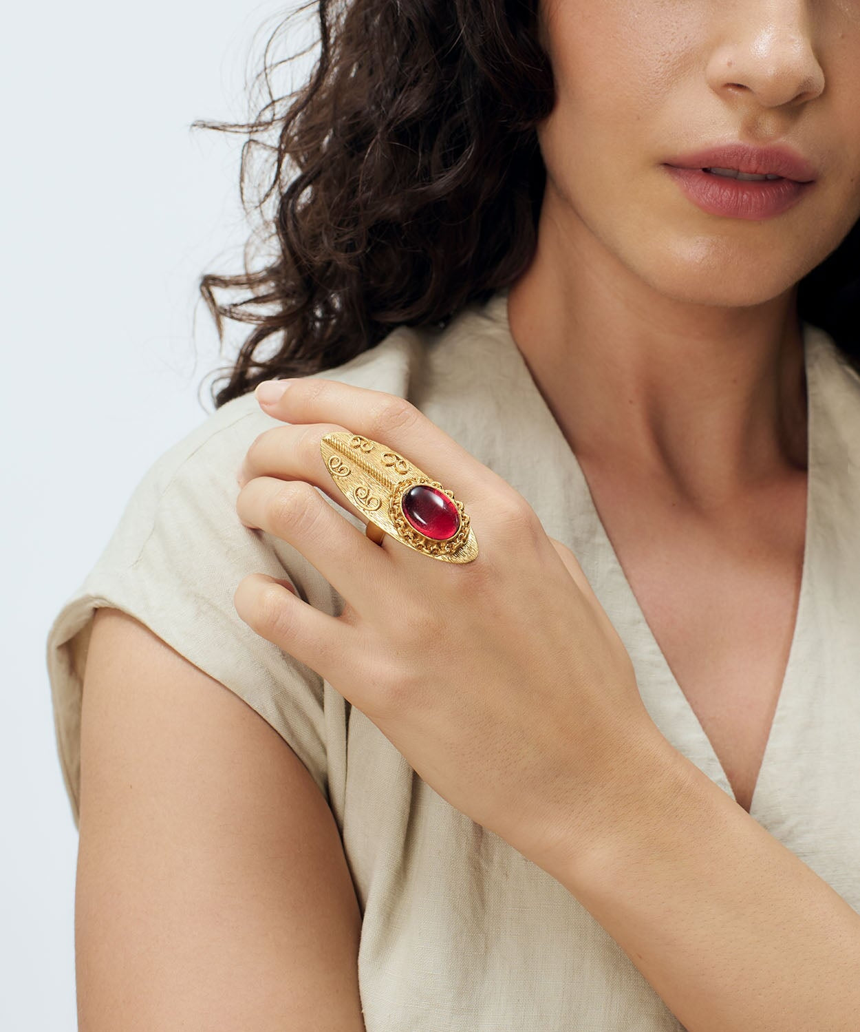 Shield Ring Sonia Petroff 